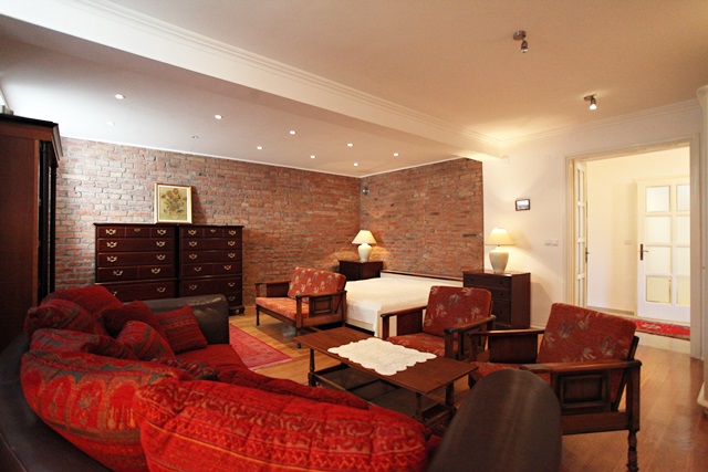 Rokov perivoj, Tuškanac, 130m²