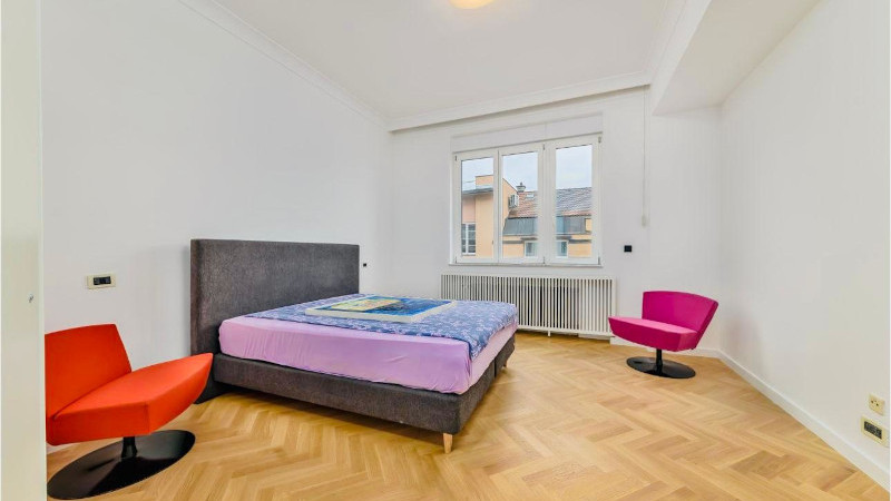 Trg bana Jelačića, Centar, 160m²