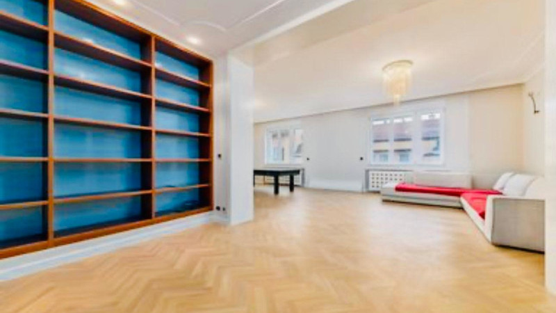 Trg bana Jelačića, Centar, 160m²