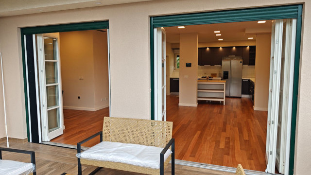 Kameniti stol, Remete, 198m²