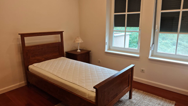 Kameniti stol, Remete, 198m²