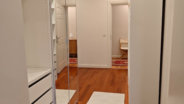 Kameniti stol, Remete, 198m²