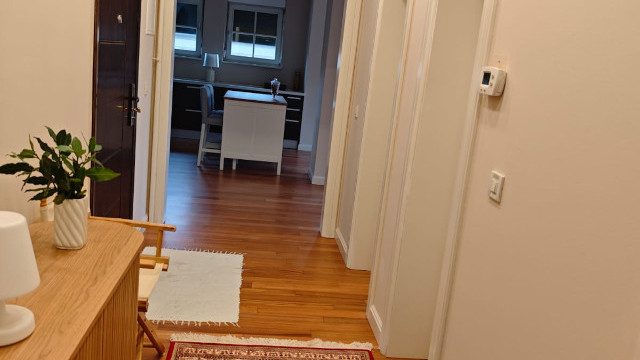 Kameniti stol, Remete, 198m²