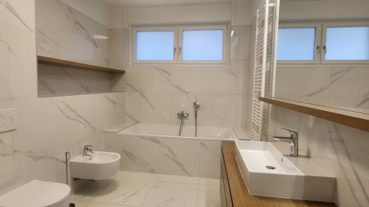 Tuškanac, Tuškanac, 220m&sup2;