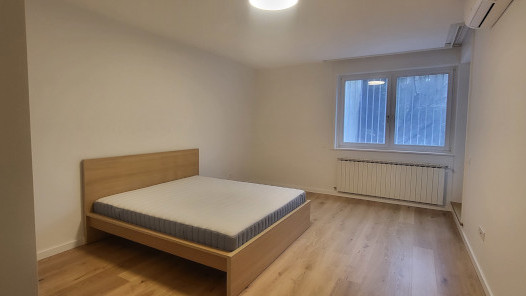 Tuškanac, Tuškanac, 220m&sup2;