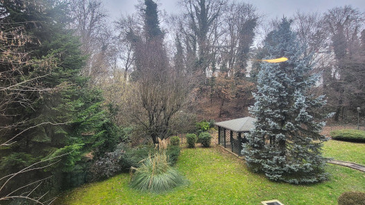 Tuškanac, Tuškanac, 220m&sup2;